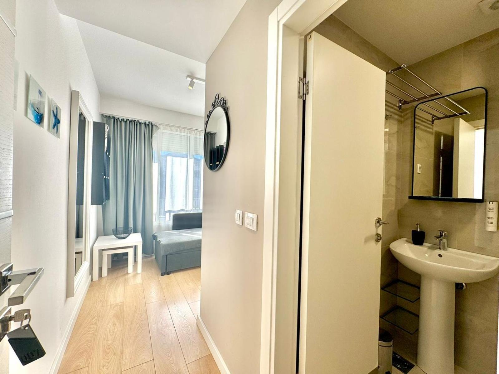 Apartmani Terminal Budva Luaran gambar